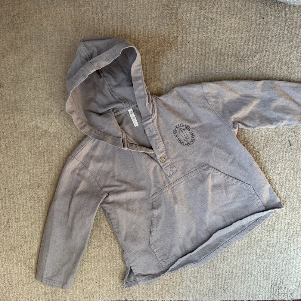 Rylee + Cru gray light-weight Hoodie